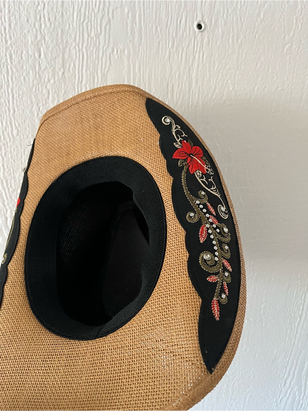 Embellished Straw Cowboy Hat with Ornate Concho - Picture 6 of 8